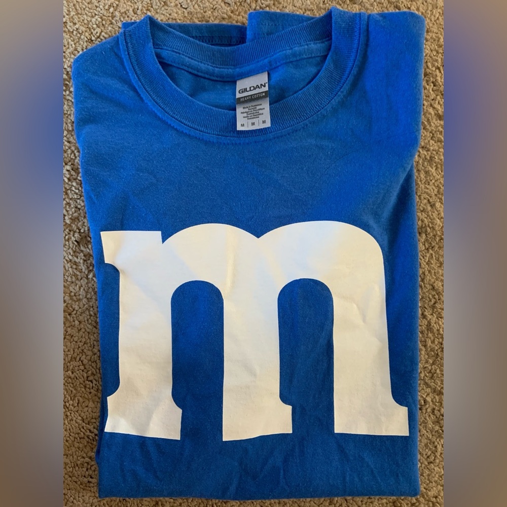 M&M Blue Shirt size Size M